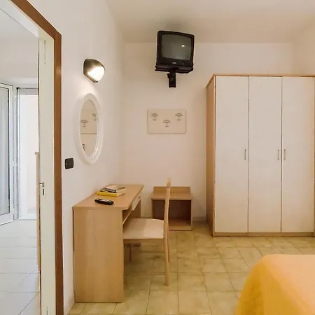 Garisenda Hotel